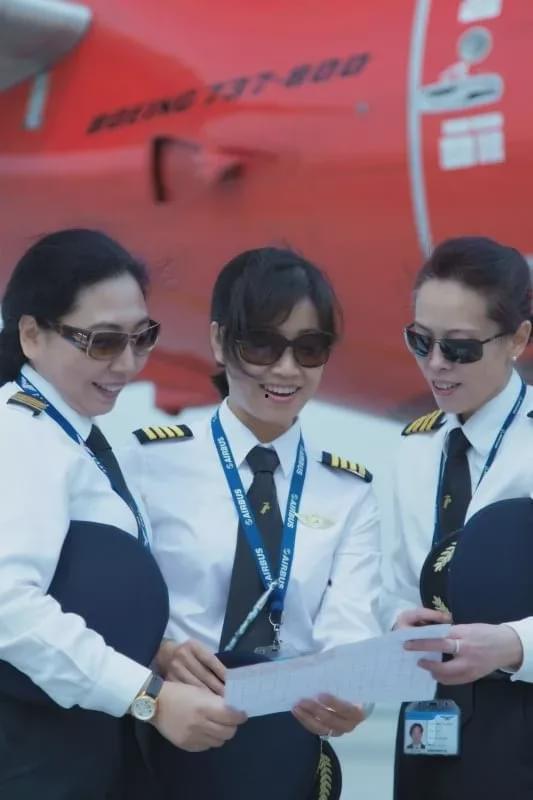 深圳女飞行员爆料视频,揭秘航空业不为人知的真相 第2张 深圳女飞行员爆料视频,揭秘航空业不为人知的真相 第2张
